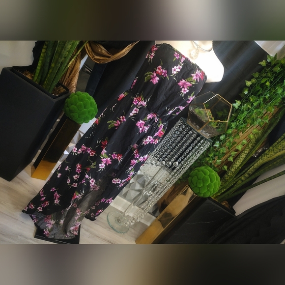 U2B Black Floral Strapless Hi Low Romper MD - Picture 7 of 13
